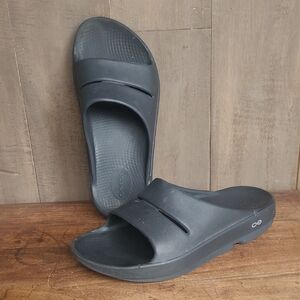 OOFOS OoAah Slide Sandal Black Comfort Sandal Men's sz 8/Women's sz 10 Recovery